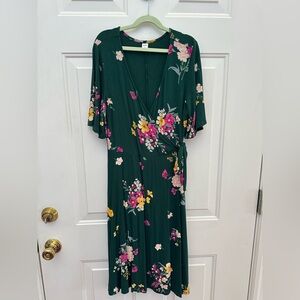 Old Navy Dark Green “Wrap” Flowered Dress